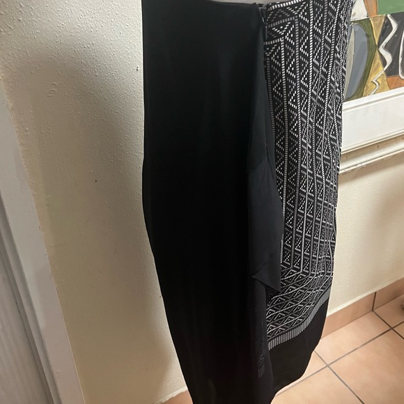 BCBGMAXAZRIA size 6 (M) never used . NWT. - Picture 14 of 15